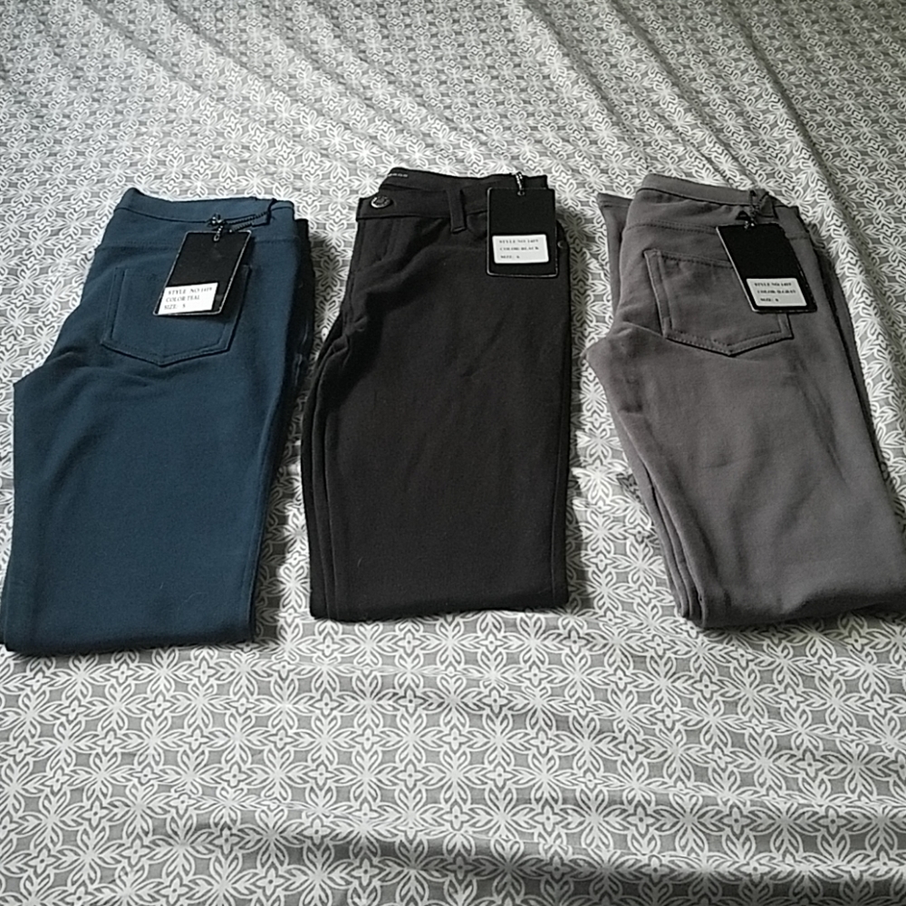 New w/tags Icon Jeans Soft Stretch Leggings Size S